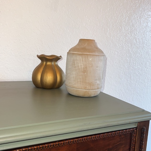 SIDUCAL Ceramic Rustic Farmhouse Vase, Sand Glaze Finish Boho Vase,Pottery decor - Picture 2 of 10